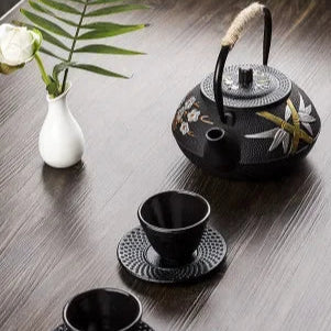 Comment nettoyer une théière en fonte ?