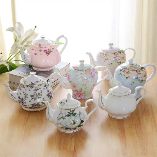 Théière en porcelaine anglaise avec filtre fleurs - 1.4L Ma Théière