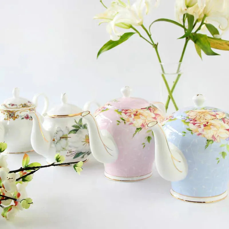 Théière en porcelaine anglaise avec filtre fleurs - 1.4L Ma Théière